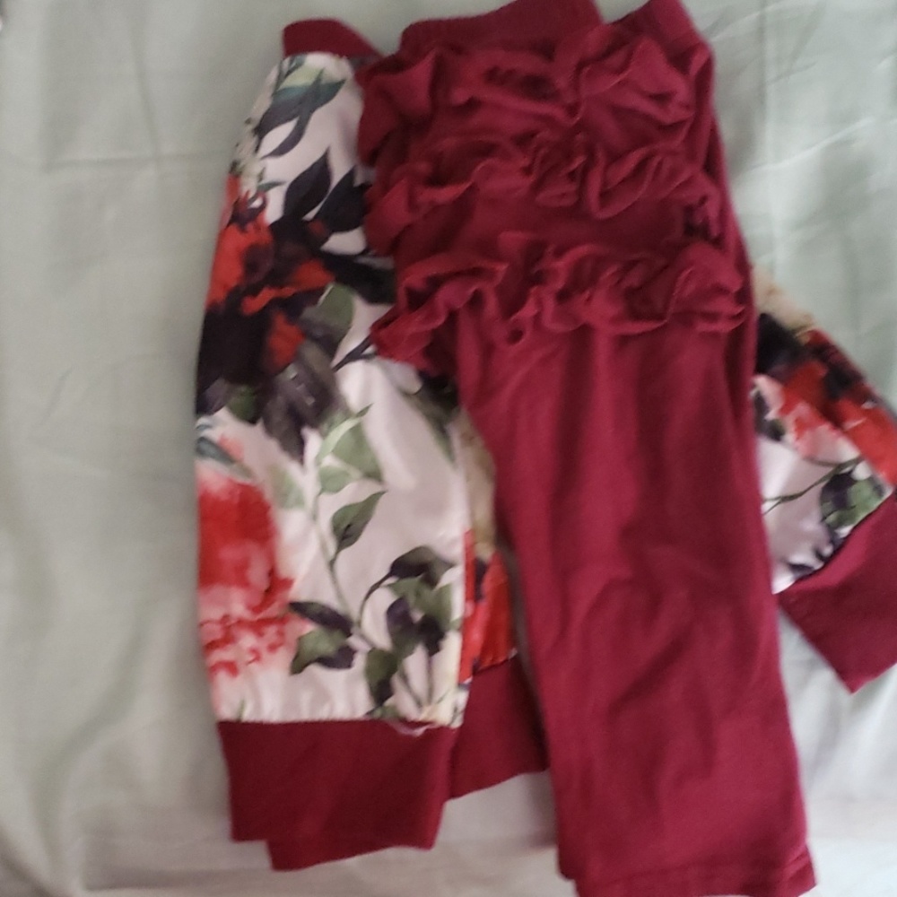 Baby girl floral outfit